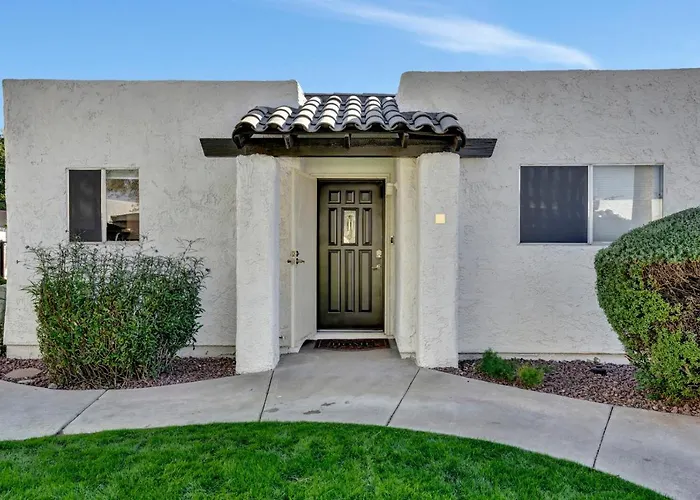 Renovated Quiet Single-story, Minutes To Old Town, Pool Outside The Door * Scottsdale