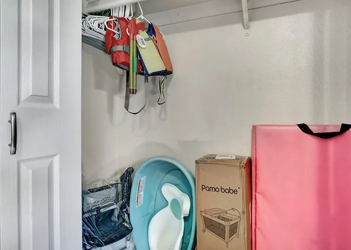 Renovated Quiet Single-story, Minutes To Old Town, Pool Outside The Door *