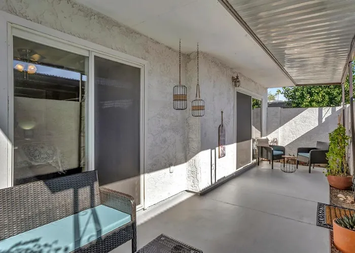 Renovated Quiet Single-story, Minutes To Old Town, Pool Outside The Door Apartment Scottsdale