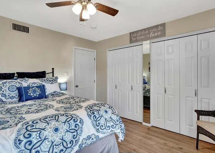 Renovated Quiet Single-story, Minutes To Old Town, Pool Outside The Door Apartment Scottsdale
